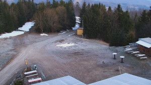 Ski areál SEVERKA v Dolní Lomné - Pohled na bazén - 10.4.2026 v 06:00 Ski areál SEVERKA v Dolní Lomné - Pohled na bazén - 10.4.2026 v 06:00