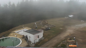 Ski areál SEVERKA v Dolní Lomné - Pohled na bazén - 15.4.2026 v 12:30 Ski areál SEVERKA v Dolní Lomné - Pohled na bazén - 15.4.2026 v 12:30