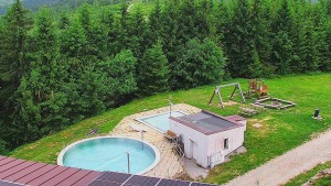 Skigebiet SEVERKA in Dolní Lomná - Blick auf den Pool - 16.6.2026 v 18:30 Skigebiet SEVERKA in Dolní Lomná - Blick auf den Pool - 16.6.2026 v 18:30