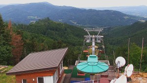 Skigebiet SEVERKA in Dolní Lomná - Blick auf den Pool - 11.7.2026 v 07:00 Skigebiet SEVERKA in Dolní Lomná - Blick auf den Pool - 11.7.2026 v 07:00