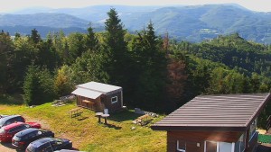 Skigebiet SEVERKA in Dolní Lomná - Blick auf den Pool - 11.7.2026 v 17:30 Skigebiet SEVERKA in Dolní Lomná - Blick auf den Pool - 11.7.2026 v 17:30