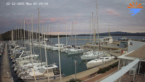 Murter - Marina Betina - 22.12.2025 v 07:32 Murter - Marina Betina - 22.12.2025 v 07:32