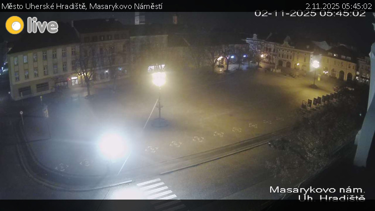 Město Uherské Hradiště - Masarykovo Náměstí - 2.11.2025 v 05:45 Město Uherské Hradiště - Masarykovo Náměstí - 2.11.2025 v 05:45