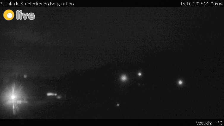 Stuhleck - Stuhleckbahn Bergstation - 16.10.2025 v 21:00 Stuhleck - Stuhleckbahn Bergstation - 16.10.2025 v 21:00