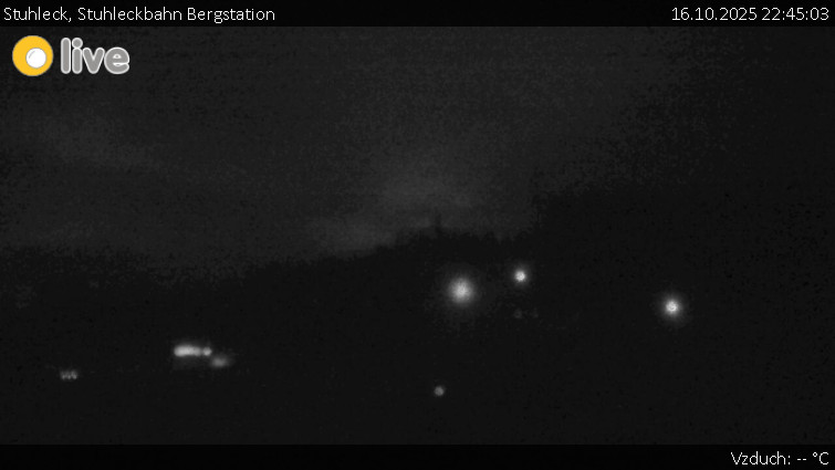 Stuhleck - Stuhleckbahn Bergstation - 16.10.2025 v 22:45 Stuhleck - Stuhleckbahn Bergstation - 16.10.2025 v 22:45