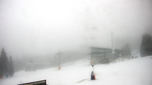 Stuhleck - Stuhleckbahn Bergstation - 8.12.2025 v 10:00 Stuhleck - Stuhleckbahn Bergstation - 8.12.2025 v 10:00