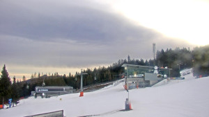 Stuhleck - Stuhleckbahn Bergstation - 16.12.2025 v 08:00 Stuhleck - Stuhleckbahn Bergstation - 16.12.2025 v 08:00