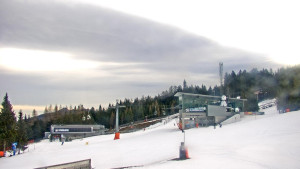 Stuhleck - Stuhleckbahn Bergstation - 16.12.2025 v 09:00 Stuhleck - Stuhleckbahn Bergstation - 16.12.2025 v 09:00