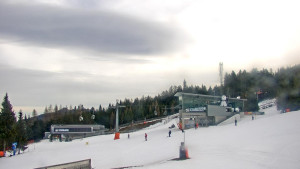 Stuhleck - Stuhleckbahn Bergstation - 16.12.2025 v 09:30 Stuhleck - Stuhleckbahn Bergstation - 16.12.2025 v 09:30