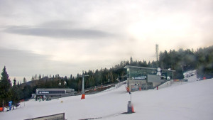 Stuhleck - Stuhleckbahn Bergstation - 16.12.2025 v 09:45 Stuhleck - Stuhleckbahn Bergstation - 16.12.2025 v 09:45