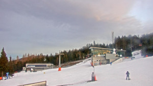 Stuhleck - Stuhleckbahn Bergstation - 16.12.2025 v 16:00 Stuhleck - Stuhleckbahn Bergstation - 16.12.2025 v 16:00