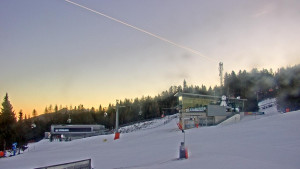 Stuhleck - Stuhleckbahn Bergstation - 29.12.2025 v 08:15 Stuhleck - Stuhleckbahn Bergstation - 29.12.2025 v 08:15