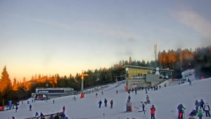 Stuhleck - Stuhleckbahn Bergstation - 29.12.2025 v 16:00 Stuhleck - Stuhleckbahn Bergstation - 29.12.2025 v 16:00