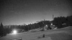 Stuhleck - Stuhleckbahn Bergstation - 6.2.2026 v 06:15 Stuhleck - Stuhleckbahn Bergstation - 6.2.2026 v 06:15