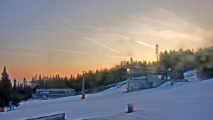 Stuhleck - Stuhleckbahn Bergstation - 12.3.2026 v 06:45 Stuhleck - Stuhleckbahn Bergstation - 12.3.2026 v 06:45