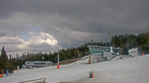 Stuhleck - Stuhleckbahn Bergstation - 12.3.2026 v 13:30 Stuhleck - Stuhleckbahn Bergstation - 12.3.2026 v 13:30