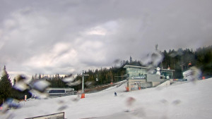 Stuhleck - Stuhleckbahn Bergstation - 12.3.2026 v 14:15 Stuhleck - Stuhleckbahn Bergstation - 12.3.2026 v 14:15