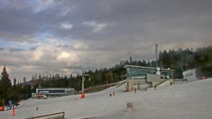 Stuhleck - Stuhleckbahn Bergstation - 12.3.2026 v 15:45 Stuhleck - Stuhleckbahn Bergstation - 12.3.2026 v 15:45