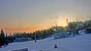 Stuhleck - Stuhleckbahn Bergstation - 24.3.2026 v 06:30 Stuhleck - Stuhleckbahn Bergstation - 24.3.2026 v 06:30
