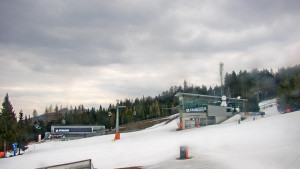 Stuhleck - Stuhleckbahn Bergstation - 24.3.2026 v 12:30 Stuhleck - Stuhleckbahn Bergstation - 24.3.2026 v 12:30