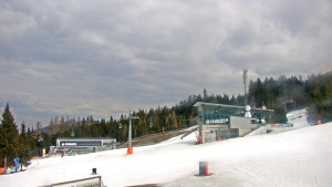 Stuhleck - Stuhleckbahn Bergstation - 24.3.2026 v 13:45 Stuhleck - Stuhleckbahn Bergstation - 24.3.2026 v 13:45