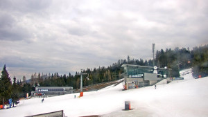 Stuhleck - Stuhleckbahn Bergstation - 24.3.2026 v 14:15 Stuhleck - Stuhleckbahn Bergstation - 24.3.2026 v 14:15