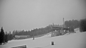 Stuhleck - Stuhleckbahn Bergstation - 31.3.2026 v 06:15 Stuhleck - Stuhleckbahn Bergstation - 31.3.2026 v 06:15