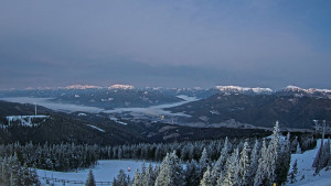 Stuhleck - Bergstation Weißenelfbahn - 12.2.2026 v 06:45 Stuhleck - Bergstation Weißenelfbahn - 12.2.2026 v 06:45