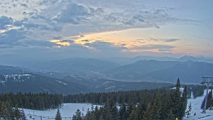 Stuhleck - Bergstation Weißenelfbahn - 11.3.2026 v 18:15 Stuhleck - Bergstation Weißenelfbahn - 11.3.2026 v 18:15