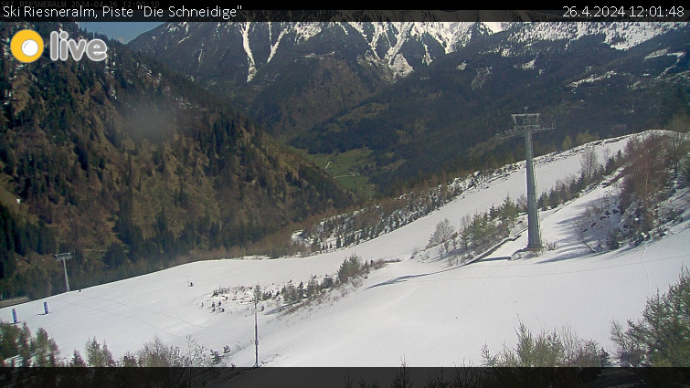 Ski Riesneralm - Piste "Die Schneidige" - 26.4.2024 v 12:01