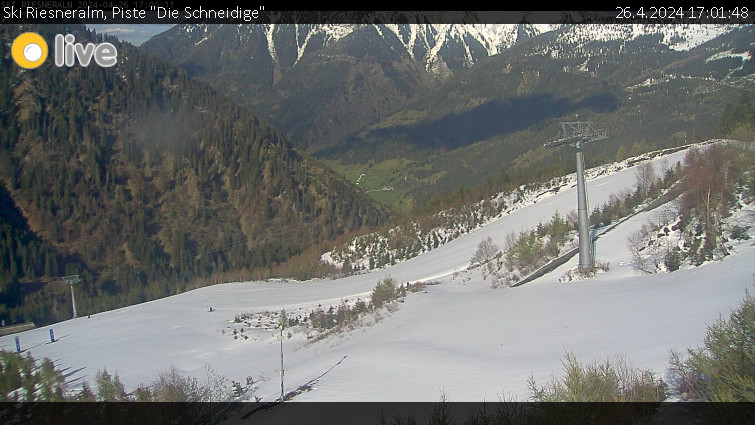 Ski Riesneralm - Piste "Die Schneidige" - 26.4.2024 v 17:01
