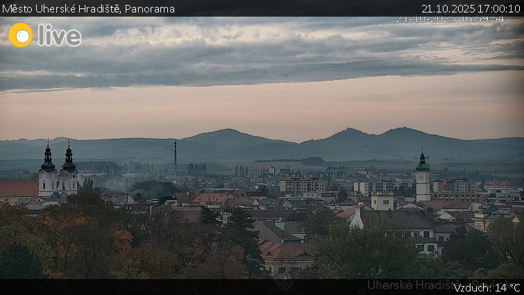 Město Uherské Hradiště - Panorama - 21.10.2025 v 17:00 Město Uherské Hradiště - Panorama - 21.10.2025 v 17:00