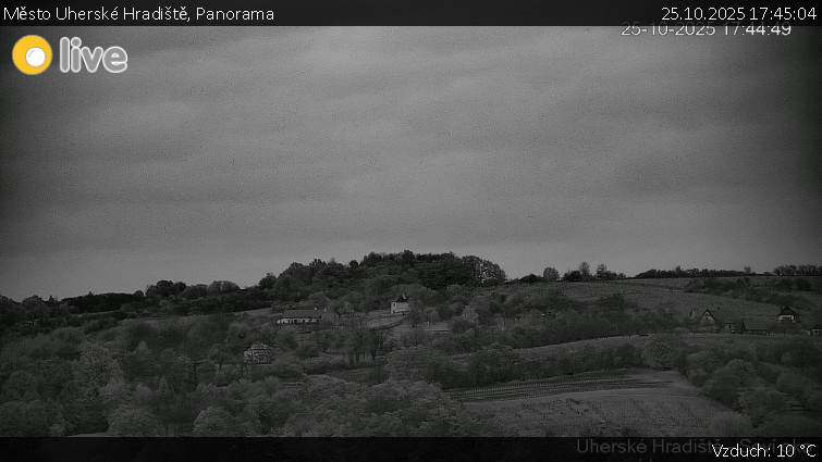 Město Uherské Hradiště - Panorama - 25.10.2025 v 17:45 Město Uherské Hradiště - Panorama - 25.10.2025 v 17:45