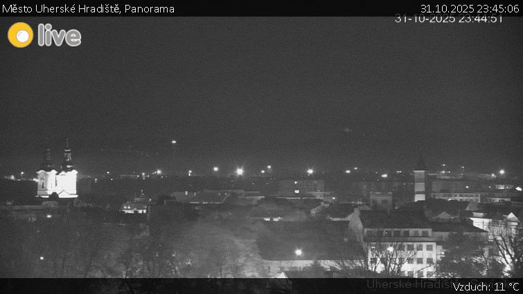 Město Uherské Hradiště - Panorama - 31.10.2025 v 23:45 Město Uherské Hradiště - Panorama - 31.10.2025 v 23:45