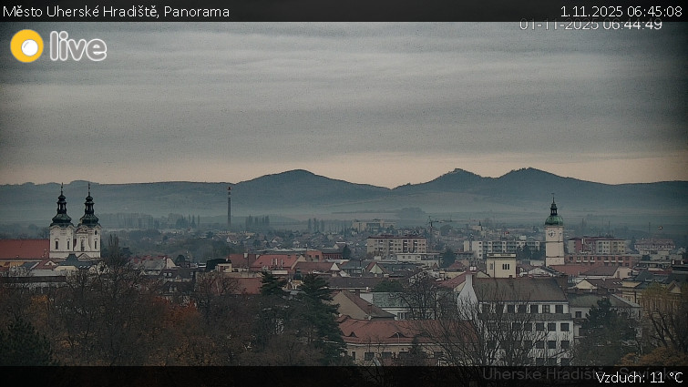 Město Uherské Hradiště - Panorama - 1.11.2025 v 06:45 Město Uherské Hradiště - Panorama - 1.11.2025 v 06:45