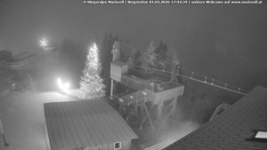 Městečko Mariazell - Mariazeller Bürgeralpe - Berggasthof - 1.2.2026 v 17:45 Městečko Mariazell - Mariazeller Bürgeralpe - Berggasthof - 1.2.2026 v 17:45