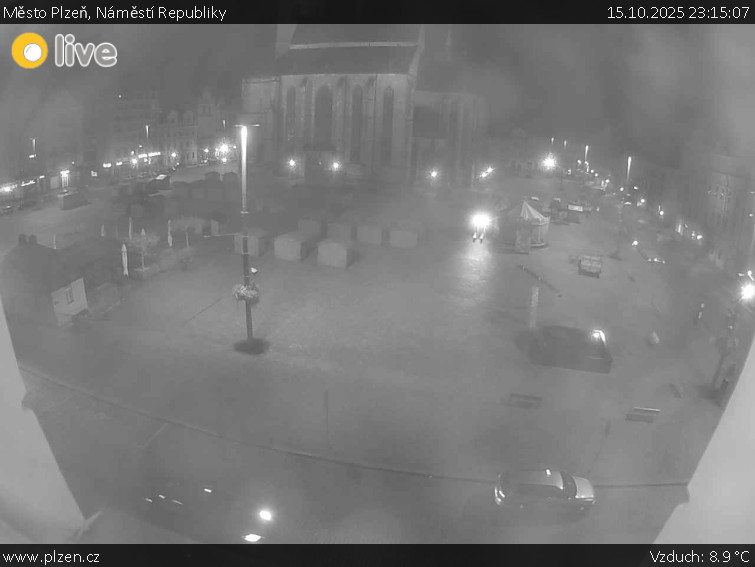Město Plzeň - Náměstí Republiky - 15.10.2025 v 23:15 Město Plzeň - Náměstí Republiky - 15.10.2025 v 23:15