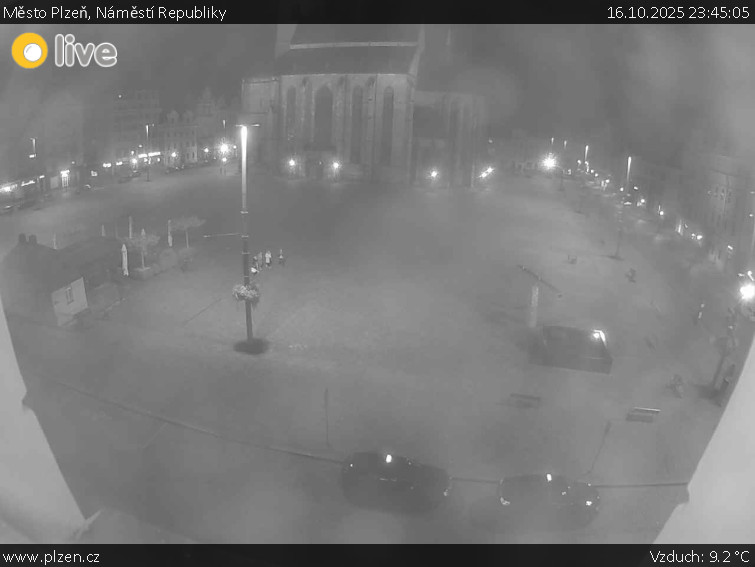 Město Plzeň - Náměstí Republiky - 16.10.2025 v 23:45 Město Plzeň - Náměstí Republiky - 16.10.2025 v 23:45