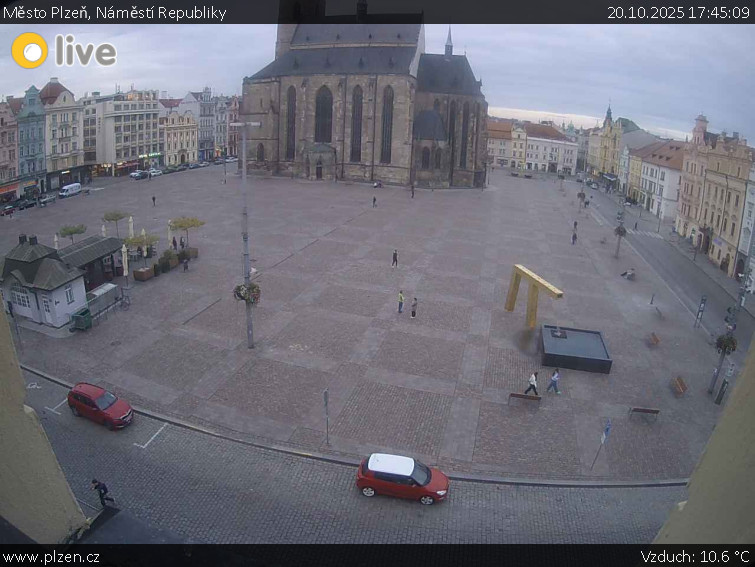 Město Plzeň - Náměstí Republiky - 20.10.2025 v 17:45 Město Plzeň - Náměstí Republiky - 20.10.2025 v 17:45