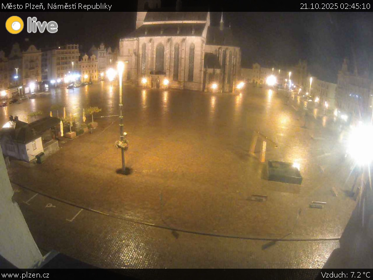 Město Plzeň - Náměstí Republiky - 21.10.2025 v 02:45 Město Plzeň - Náměstí Republiky - 21.10.2025 v 02:45