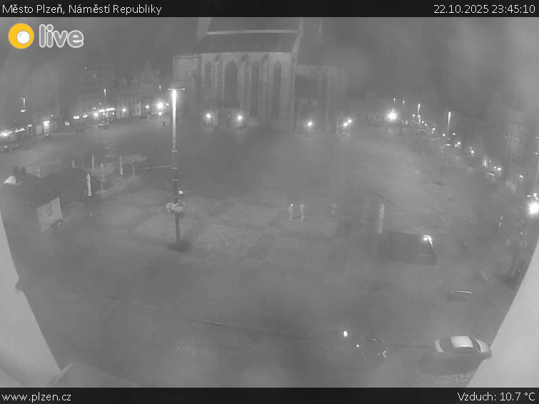 Město Plzeň - Náměstí Republiky - 22.10.2025 v 23:45 Město Plzeň - Náměstí Republiky - 22.10.2025 v 23:45