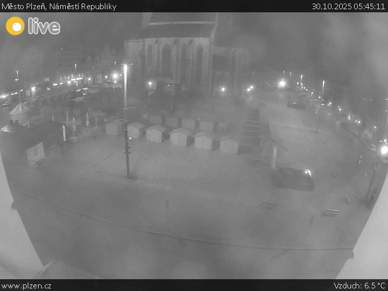 Město Plzeň - Náměstí Republiky - 30.10.2025 v 05:45 Město Plzeň - Náměstí Republiky - 30.10.2025 v 05:45