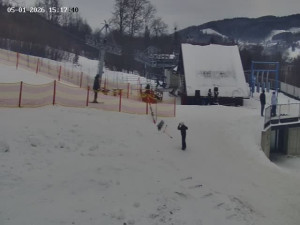 Skiareál Mosty u Jablunkova - Spodní část sjezdovky č. 1 - 5.1.2026 v 16:00 Skiareál Mosty u Jablunkova - Spodní část sjezdovky č. 1 - 5.1.2026 v 16:00