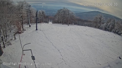 Vrchol Bouřňák, pohled na jih