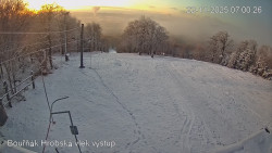 Vrchol Bouřňák, pohled na jih