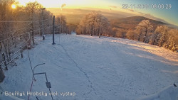 Vrchol Bouřňák, pohled na jih