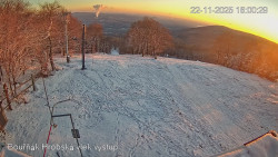 Vrchol Bouřňák, pohled na jih