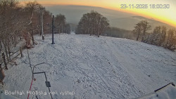 Vrchol Bouřňák, pohled na jih