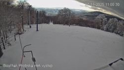 Vrchol Bouřňák, pohled na jih