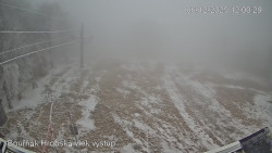 Vrchol Bouřňák, pohled na jih